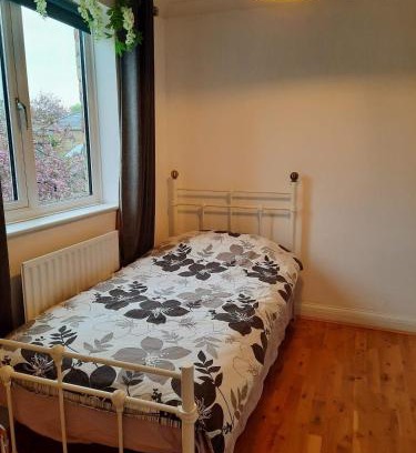 Longstanton House | Comfortable quiet room near Cambridge