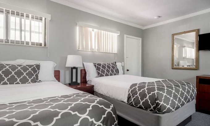 Riverview Apartment | Comfortable Room for 4 w/Private Bath & Wi-fi!