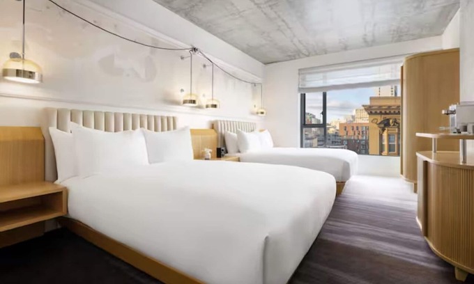 Tenderloin Hotel | Comfortable Room Delight in Downtown SF Charm – Perfect for Art Aficionados