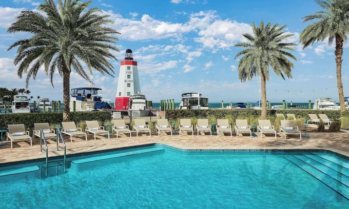 Marathon House | Comfortable Room with Pool View! Near Florida Keys Aquarium Encounters