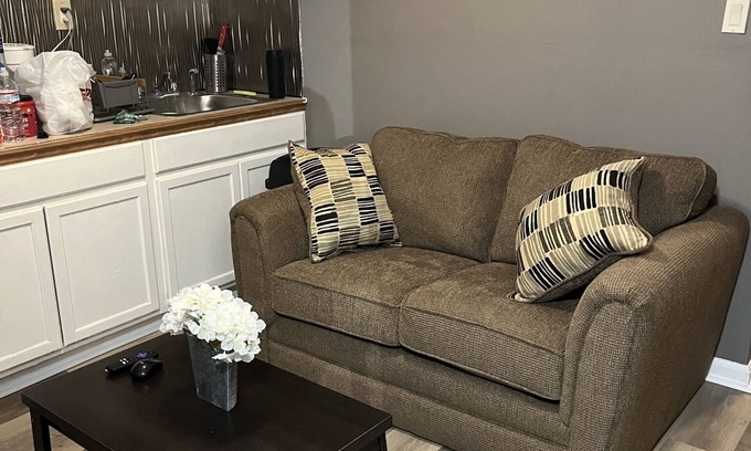 LaPlace Apartment | Comfortable Safe Stay