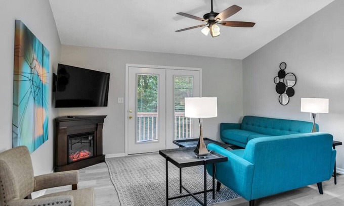 Royal Pines House | Comfortable South Asheville Townhome W/Hot Tub