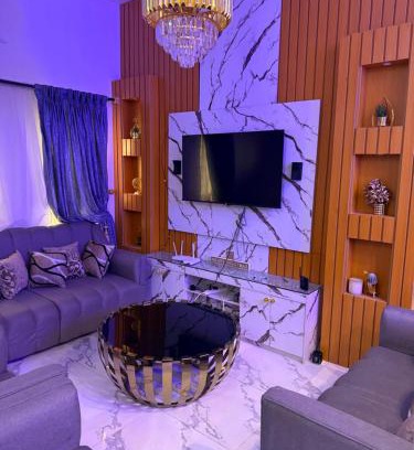 Loburo House | Comfortable stay at RCCG Camp Mowe 2 Bedroom Bungalow Retreat