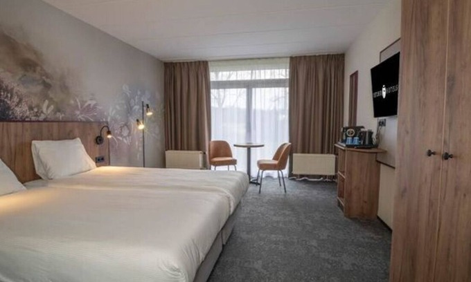 Zeegse Hotel | Comfortable Stay with Sauna, Indoor Pool, and Direct Access to Drentsche Aa Park