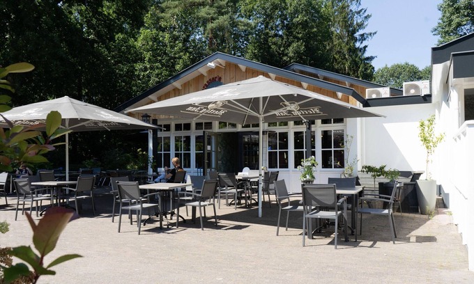 Maarn House | Comfortable tent lodge with veranda