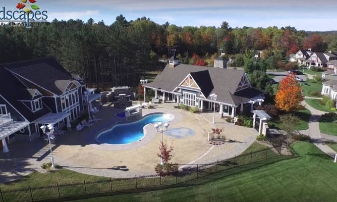 Baysville House | Comfortable Townhouse in beautiful Muskoka resort