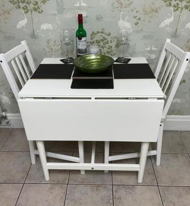 Marsden Apartment | Comfortable two bedroom cottage