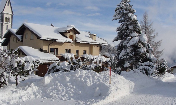 Falera Apartment | Comfortable vacation apartment with wonderful panoramic view & ski lift nearby