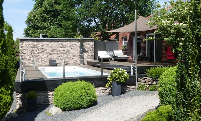 Mollberg House | Comfortable vacation home with pool, sauna, large garden .