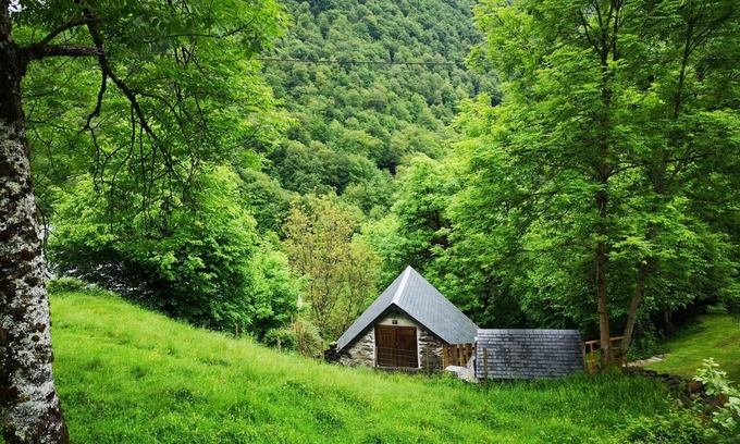 Melles Ski Chalet | Comfortable wooden chalet in the heart of nature