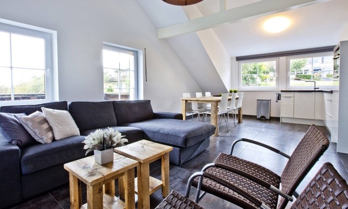 Neuastenberg Apartment | Comfortably furnished child-friendly apartment and close to the Neuastenberg ski slope
