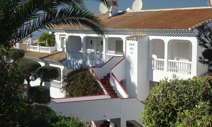Torrox Costa Apartment | Comfortably furnished 4 Bed Apartment in well-kept garden