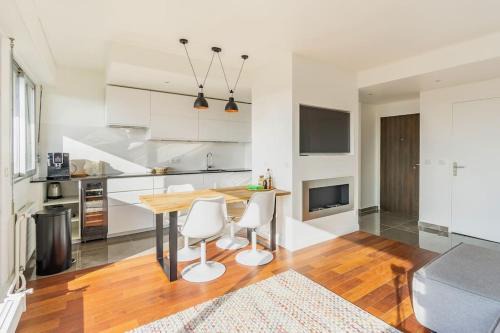 Puteaux Apartment | Comfortion Le Papillon - Appartement de luxe avec vue et piscine