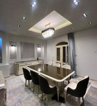 Faisal Apartment | Comfy and spacious two bedrooms apartment - 5 mins drive from bus station