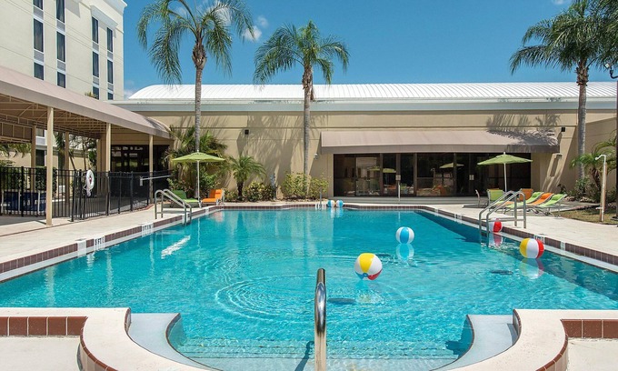 Tropic Hotel | Comfy Bedroom Near Brevard Zoo | Pool | Free Parking | 4 units w/I-95 Access