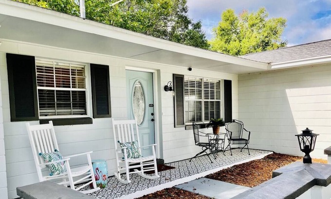 Ocala House | Comfy Beds, Horse Farms Nearby!