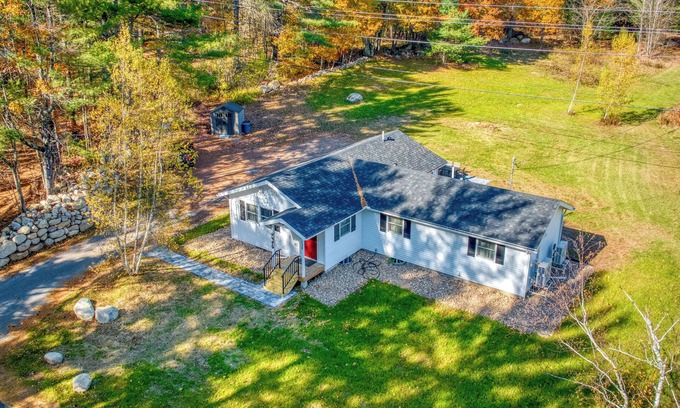 Wilmington Cottage | Comfy Cottage | NEW! Jay/Wilmington Close to Whiteface Mountain!