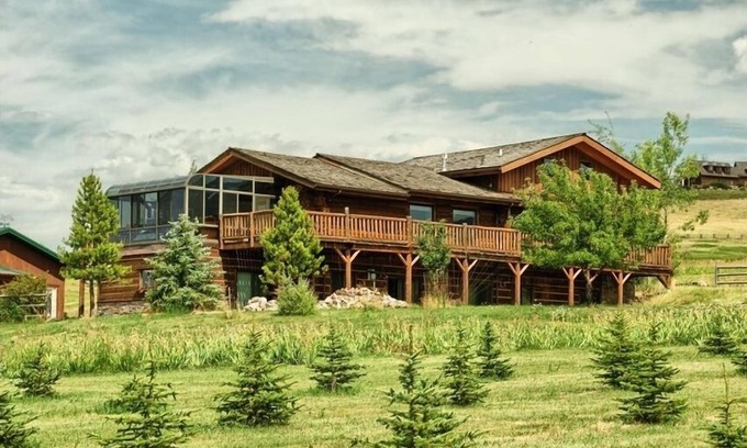 Bozeman Condo | Comfy Country Condo (West) on 10 Acres between Bozeman & Big Sky