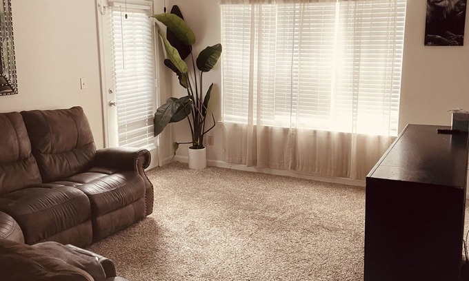 Rock Hill Apartment | Comfy & Cozy 3 Bedroom Apartment Minutes away From Charlotte