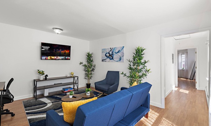 Constable Hook Condo | Comfy Cozy retreat - NYC & NWK w/free parking