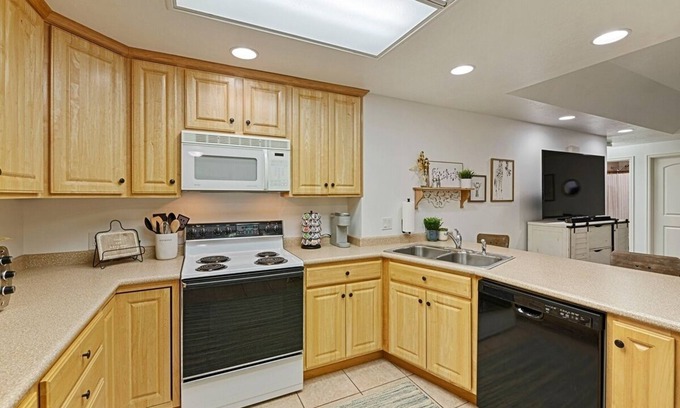 West Jordan House | Comfy Cul de sac Basement Apartment