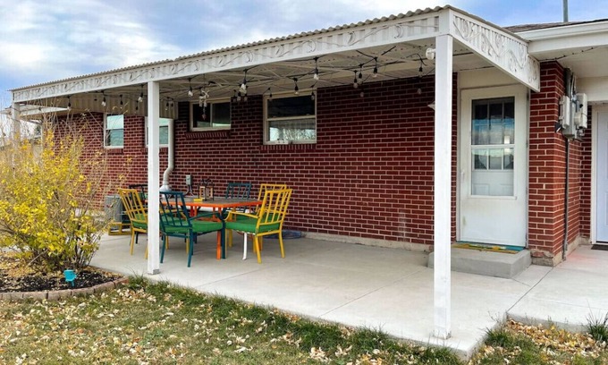 Northglenn Apartment | Comfy Home-2 Kitchens-15 min to Downtown