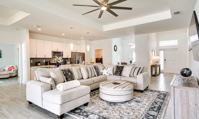 Westminister House | Comfy Lehigh Acres Getaway w/Yard & Fireplace