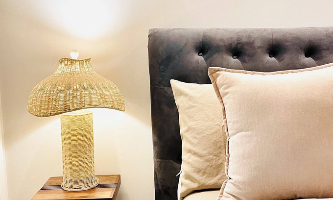 Calgary House | Comfy Neutral Living/Modern/Free Parking