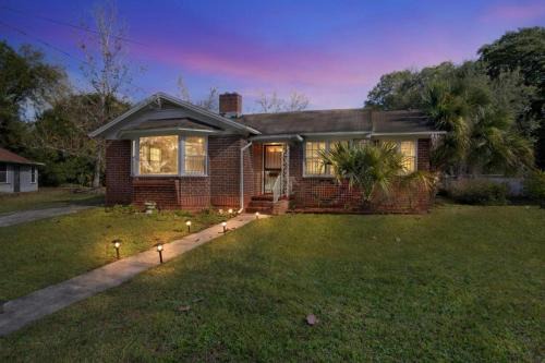 Urban Core House | Comfy pet friendly home in Jacksonville mins to downtown’s