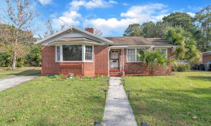 Urban Core House | Comfy pet friendly home in JAX mins to downtown