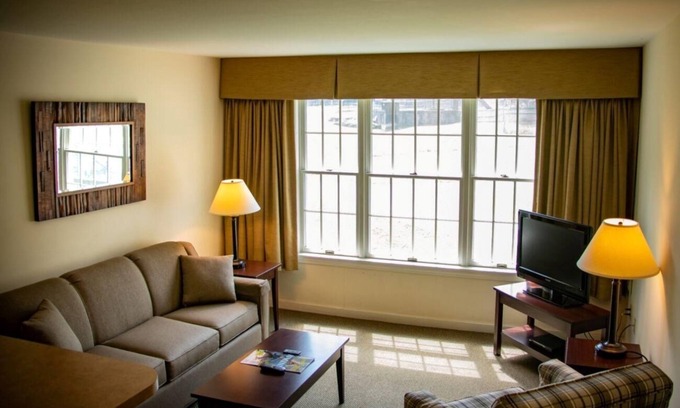 Hancock Hotel | Comfy Suite in the Berkshires w/WiFi & Great Resort Amenities!