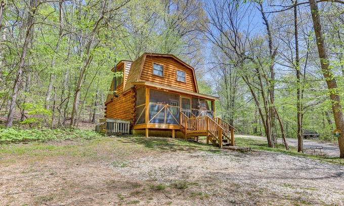 Taswell Cabin | Comfy Taswell Cabin Rental - Community Amenities!