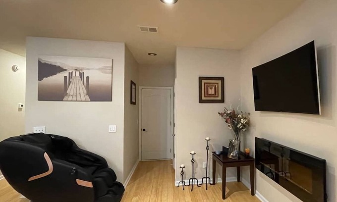 Braselton House | Comfy Town House in Braselton, near Chateau Elan