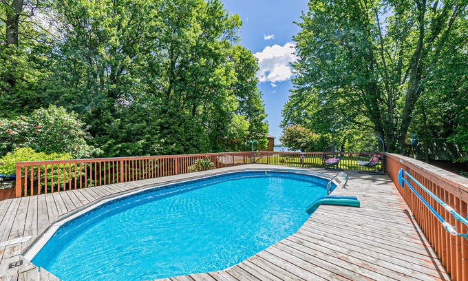 Ramara Cottage | Comfy Waterfront Cottage - 10 min from Casino Rama