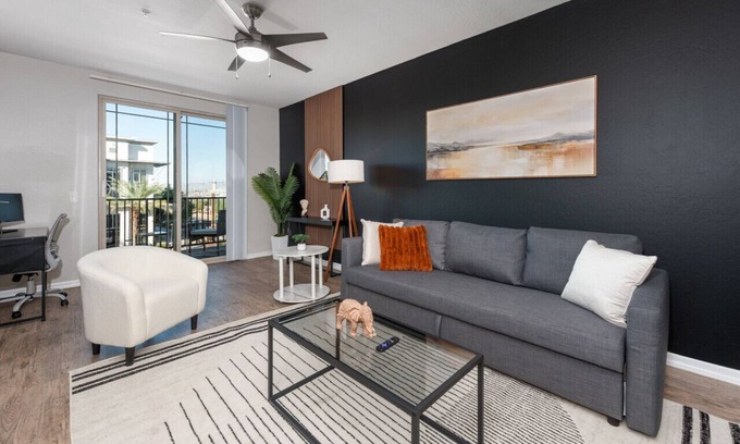 Tempe Apartment | Comfy2BR Near ASU|Pool, Gym & Pet-Frndly