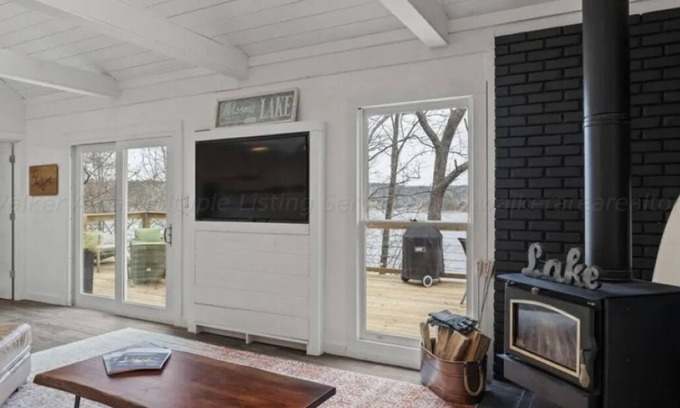 Bremen House | Coming Soon! Amazing Lake View & 3 Mins to Marina