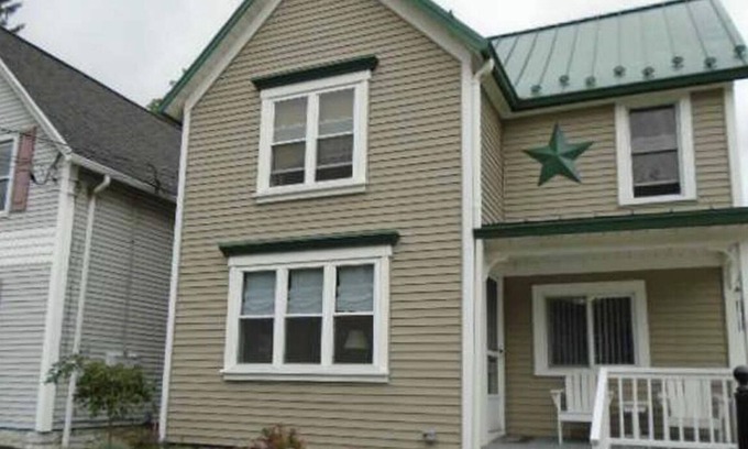 Lancaster House | Coming soon!!! Charming 3 bedroom home in the village of Lancaster!