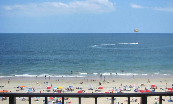 Midtown Ocean City Condo | Commanding View From Direct Oceanfront Condo