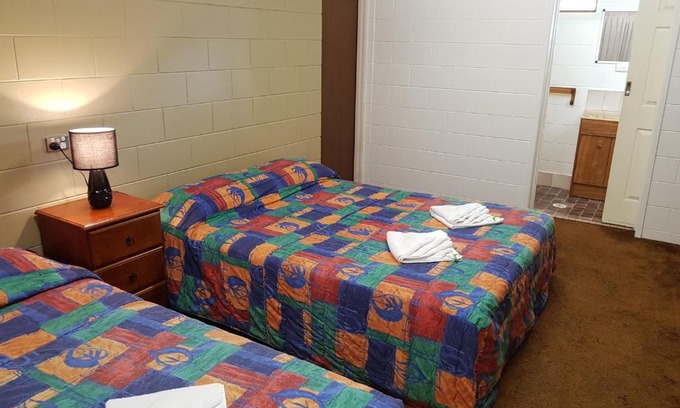 Charters Towers Hotel | Commercial Hotel