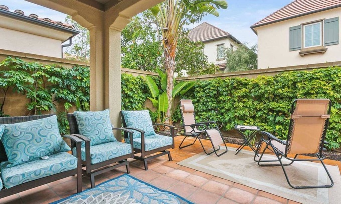 Cypress Village House | Communal Pool｜Backyard With Furniture｜High Speed WiFi #110