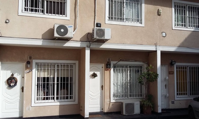 General San Martin House | Comodo Duplex con 2 cocheras