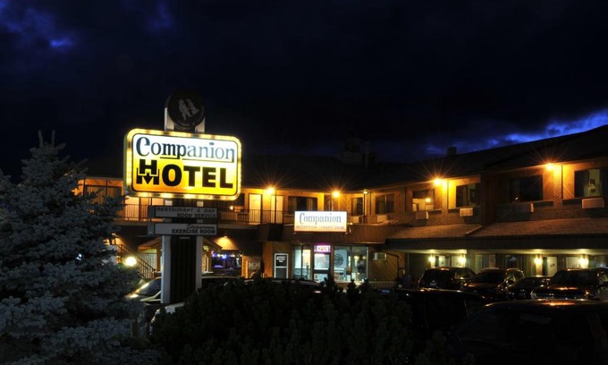Hearst Hotel | Companion Hotel Motel