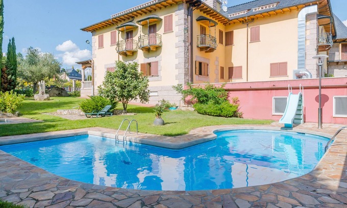 Vilamartin de Valdeorras Hotel | Complejo Hostelero Paladium