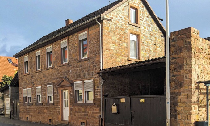 Obernburg House | Complete house | 6 beds | 2 bathrooms | centrally located