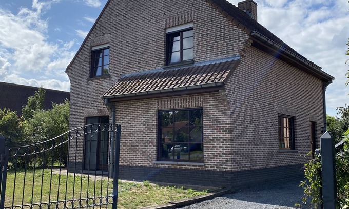 Lokeren House | Complete house with garden 10 people - 5 bedrooms - free parking