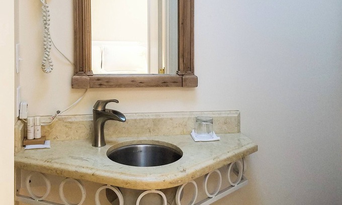 Calistoga Apartment | Completely private bedroom with ensuite bathroom for one person.