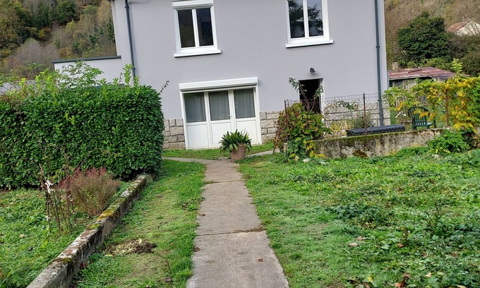 Auzat Villa | Completely renovated 3-bedroom detached house built in 1951, with large garden.