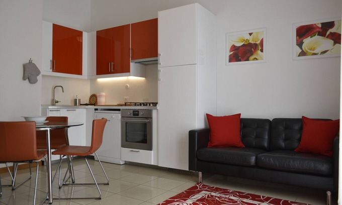 Viareggio Apartment | Completely renovated apartment, 100 meters from the sea with Wi-fi