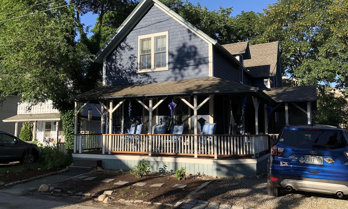 Oak Bluffs Cottage | Completely renovated, air conditioned cottage close to the beach. Dog friendly.