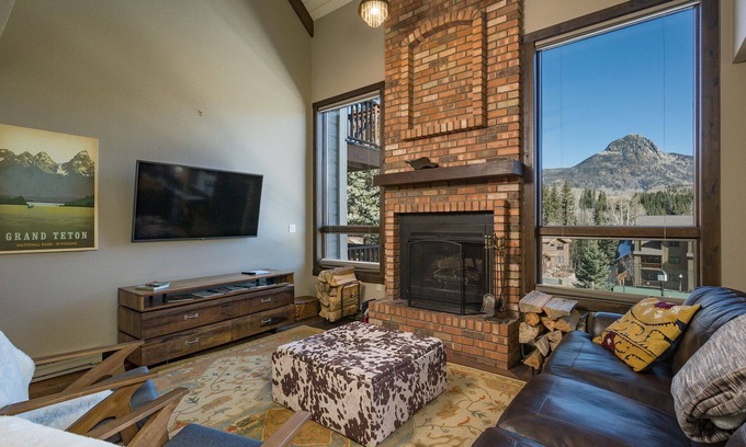 Purgatory Condo | Completely Updated Condo with Mountain Views - Heated Pool- Stunning Views!